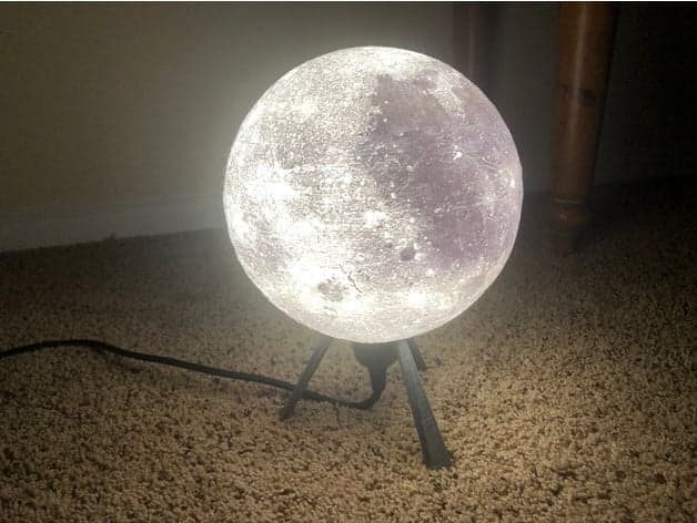 Lithophane Moon Lamp